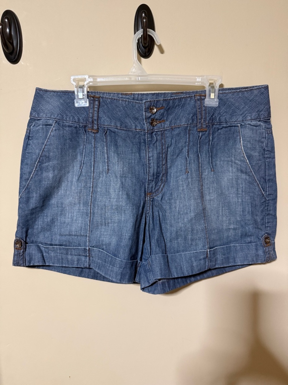 a.n.a Denim Short-Length Cuffed Jean Shorts in Blue